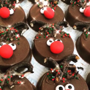 Rudolph Dipped Oreo